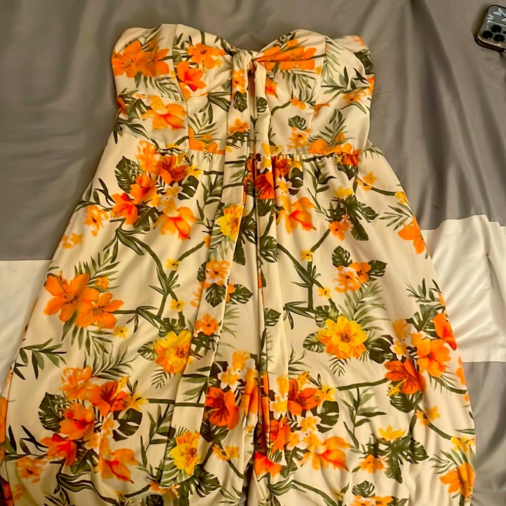Selling: A flower Romper jumpsuit